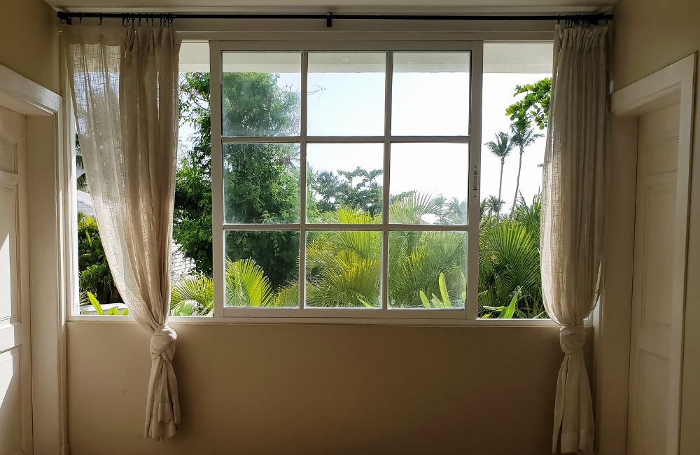 What Materials Make Impact Windows Energy-Efficient?
